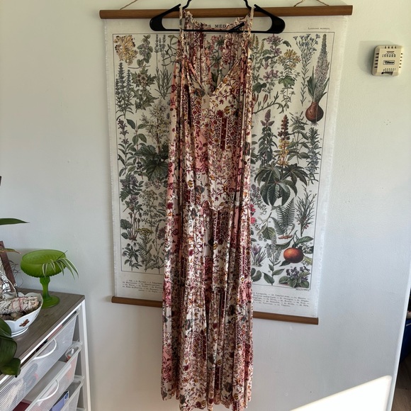 DREW Dresses & Skirts - Drew Floral Maxi Dress Small